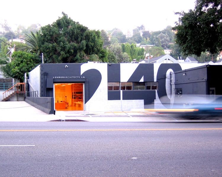 img-1